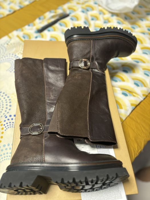 Дамски Ботуши 36