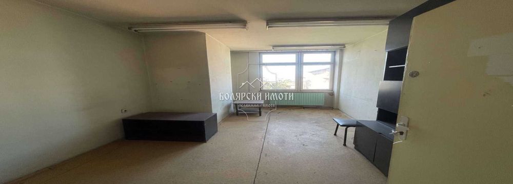 Продава се Офис в Велико Търново, Център - 816 кв.м за 569 €/кв.м - Снимка #3