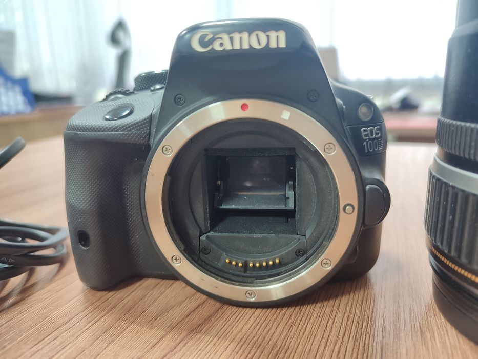 Canon 100D фотоаппарат
