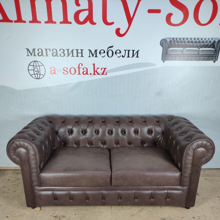 Диван Честер для дома и офиса