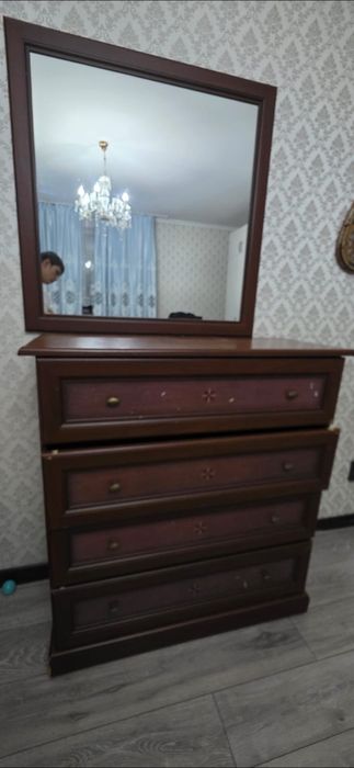 Продам спальный гарнитур