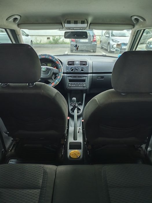 SKODA Fabia 2011 — imagine 3