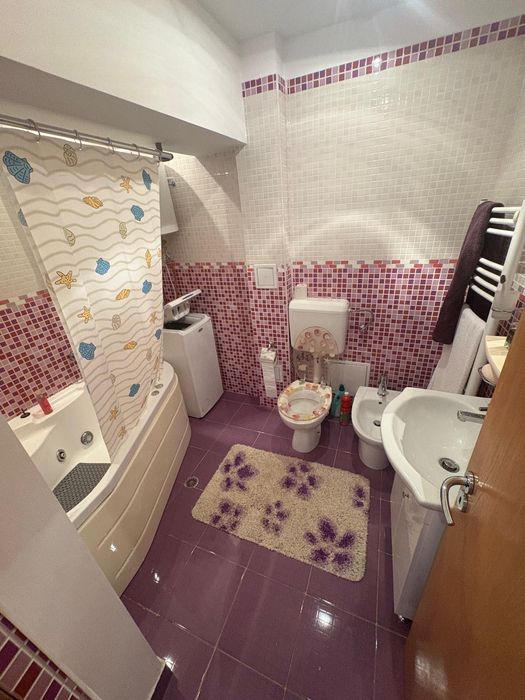 Închiriez apart bd Unirii Fântâni 3 camere ,sunt proprietar