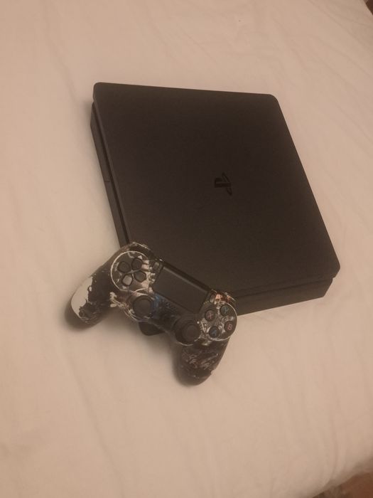 Playstation 4 normal