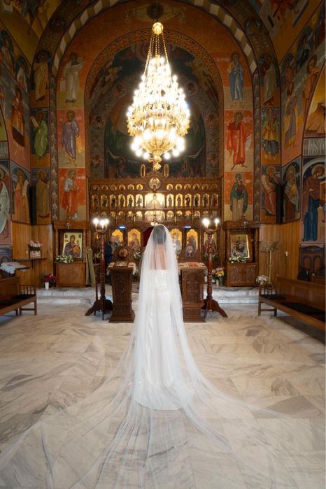 Vand rochita de mireasa stare impecabila