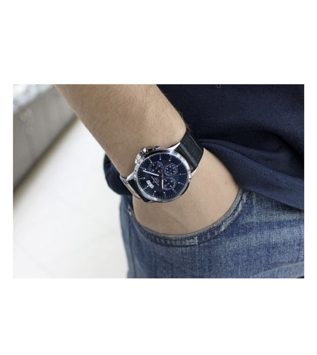 Продам часы Jacques Lemans