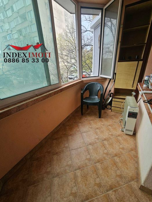 1+бокс, Аязмото, ет.2, малка тухлена сграда