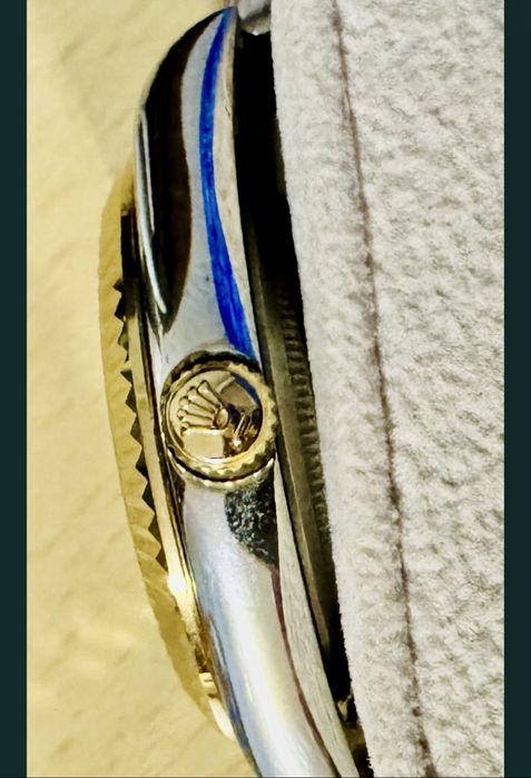 Vand ceas suflat cu aur 18k