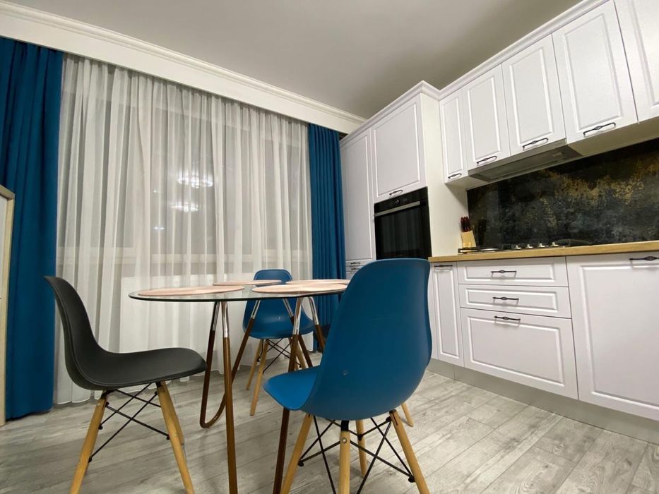 De închiriat – Apartament