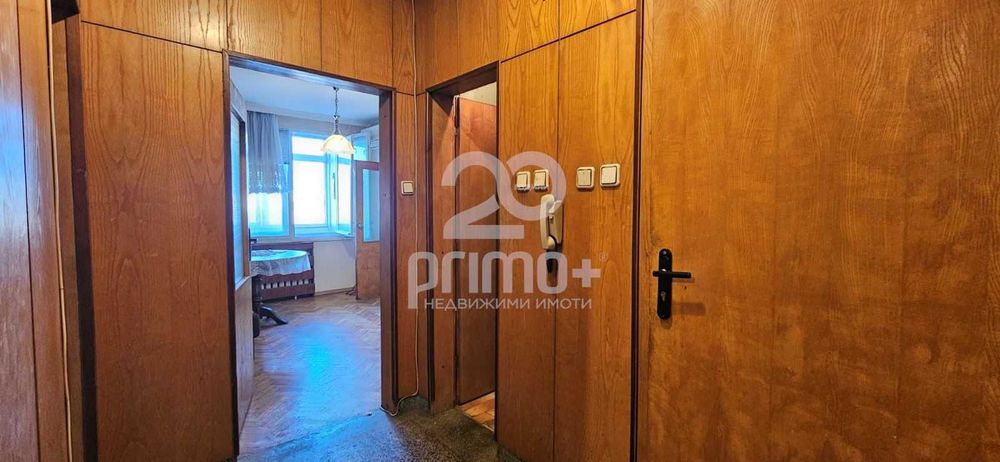 Апартамент с възможност за три спални