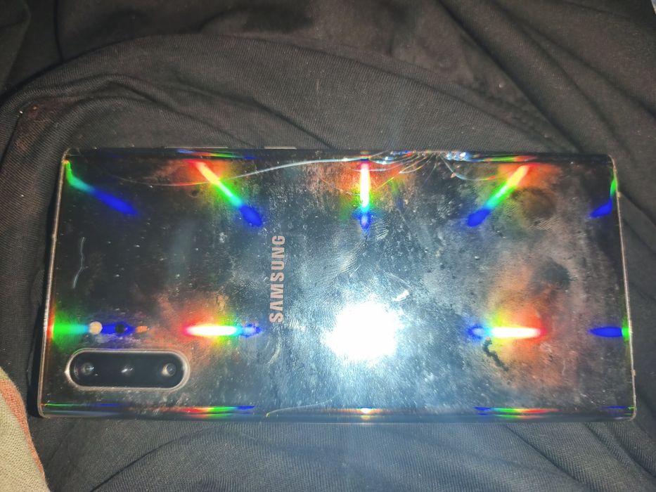 Vand samsung note 10+ se vede starea
