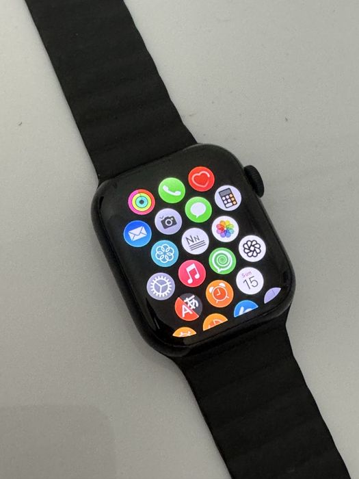 Apple watch 8 (41 миллиметр)