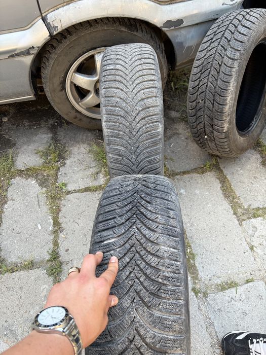 Продавам зимни гуми  Hankook  195/65/R15