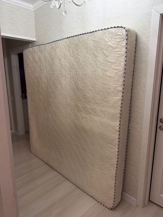 Матрас для кровати