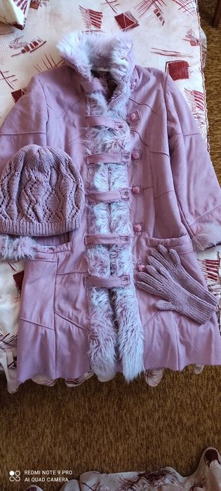 Палто+шапка,ръкавици,плетено поло