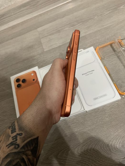 Iphone 17 pro max orange 256gb