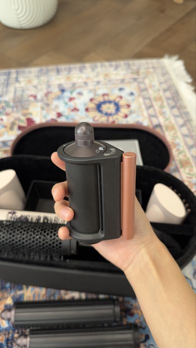 Продам оригинальный Dyson Airwrap