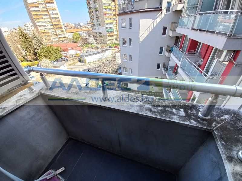 Дава се под наем Тристаен апартамент в София, Надежда 2 - 81 кв.м за 561 € - Снимка #15