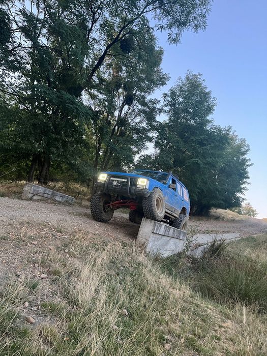 Vand jeep cherokee xj 4.0