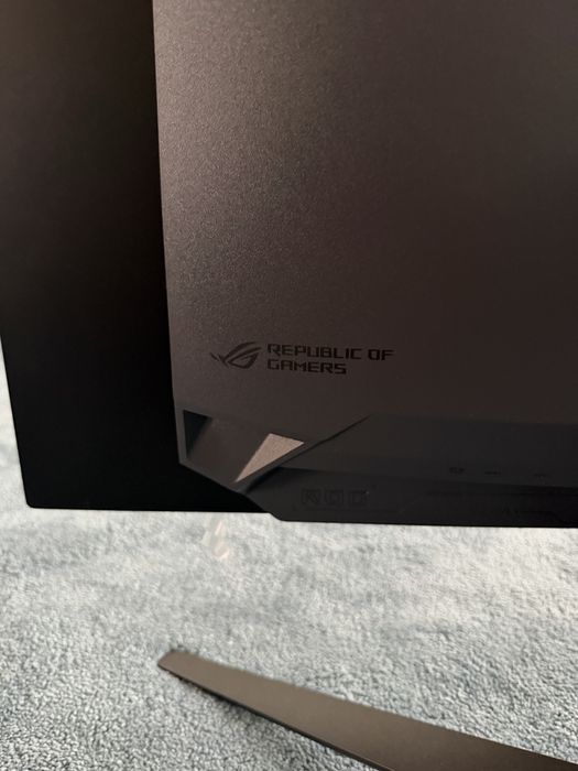 Монитор Asus / 206 OLED