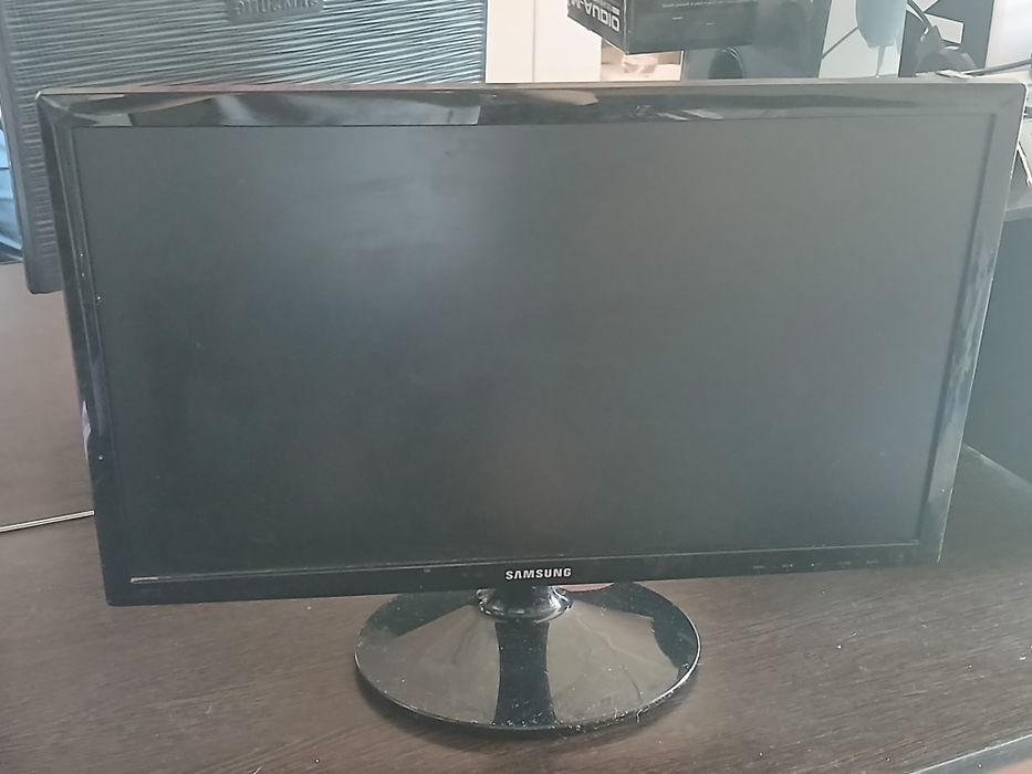 Монитор Samsung.