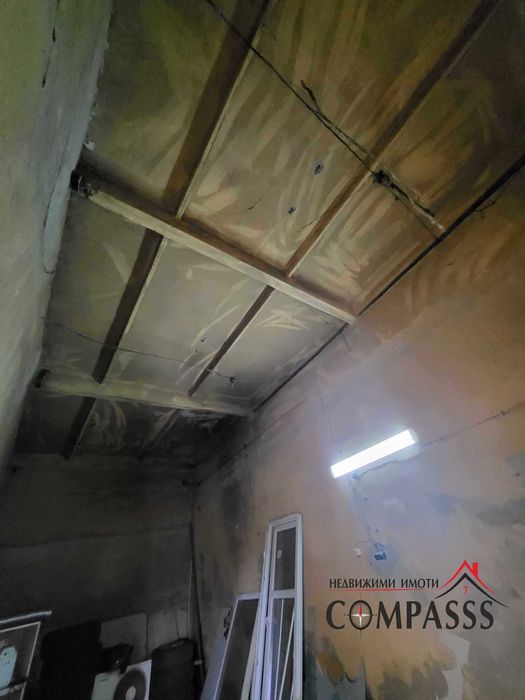 Продава се Промишлена сграда в Добрич, Градска болница - 2061 кв.м за 153 €/кв.м - Снимка #12