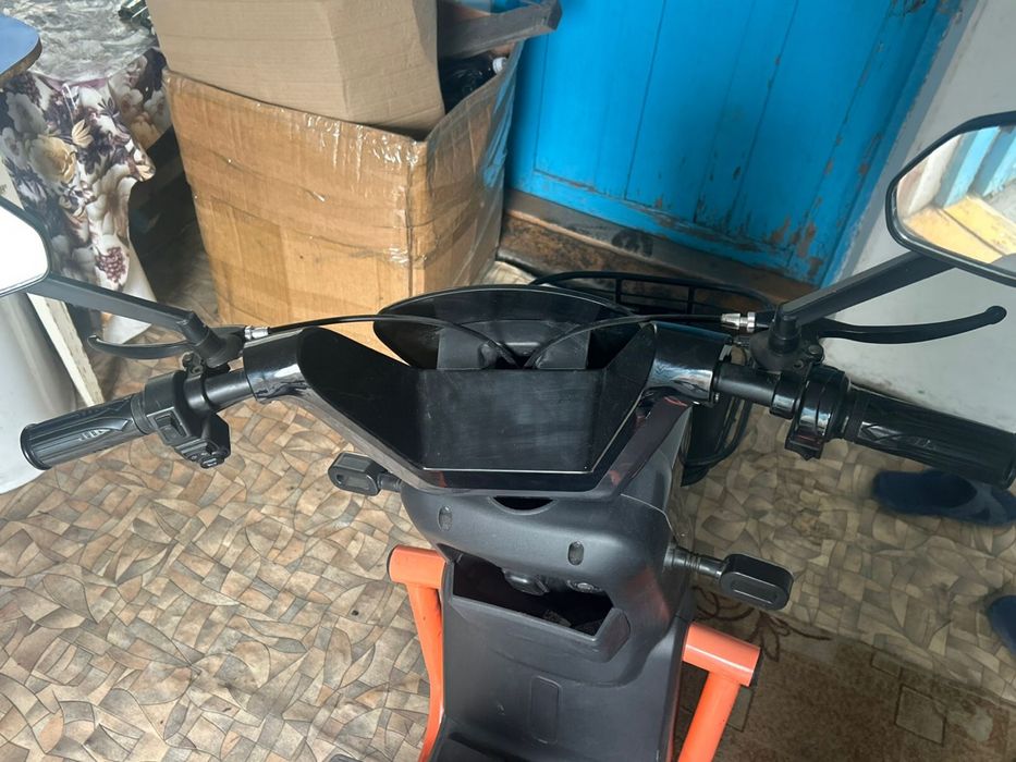 Продам электро танк 108
