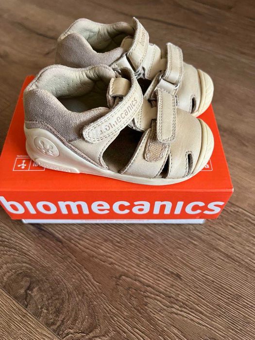 Бебешки сандали Biomecanics за проходили, EUR 21