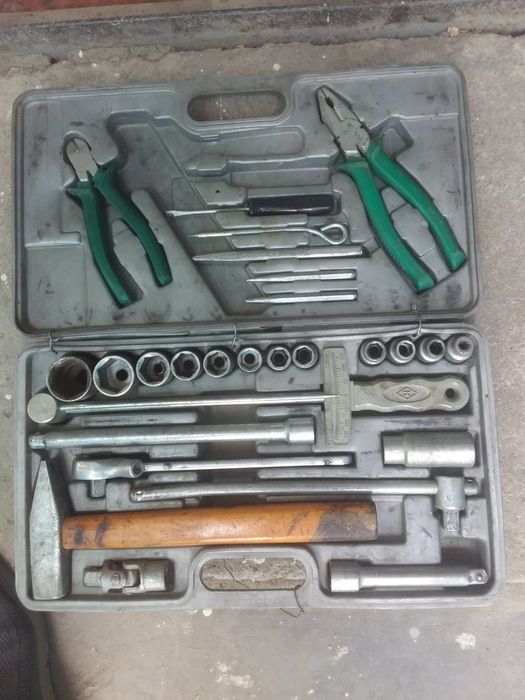 Набор слесарного инструмента
