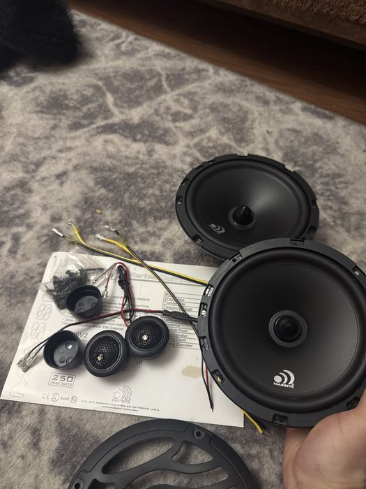 Автоколонки Massive американские