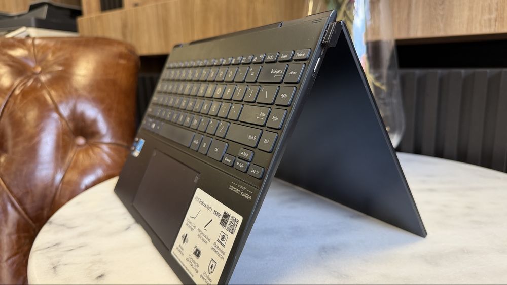 ASUS ZenBook Flip 13 OLED UX363EA – i7, Touchscreen, Pen inclus