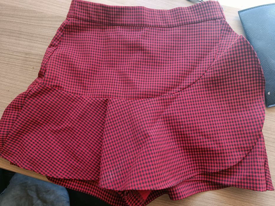 Fusta-pantalon zara noua XS
