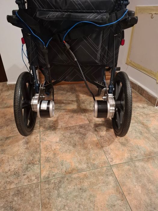 Scaun cu rotile electric