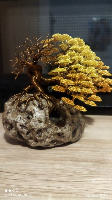 Ръчно изработен бонсай от тел и камък!