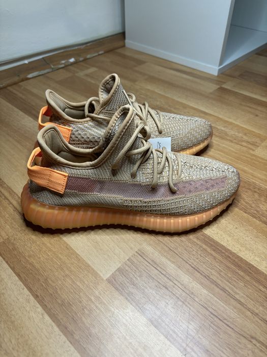 YEEZY 350 V2 “Clay”