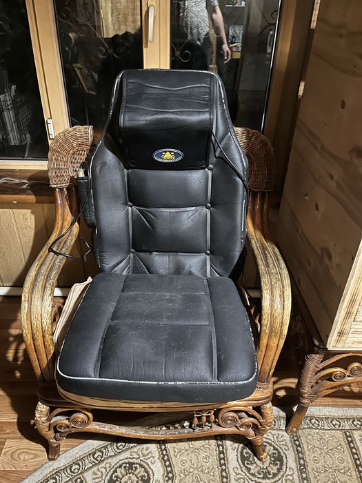 Массажное кресло