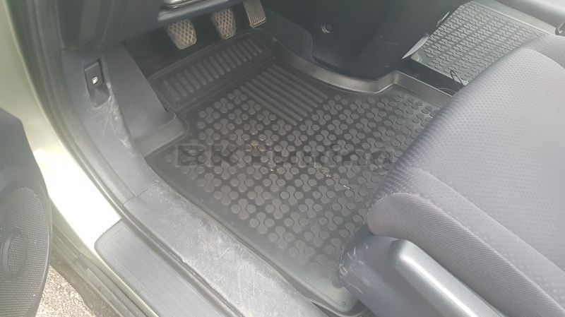 Стелки за Кола за Модела от Германия и Полша На Склад - Вносител София