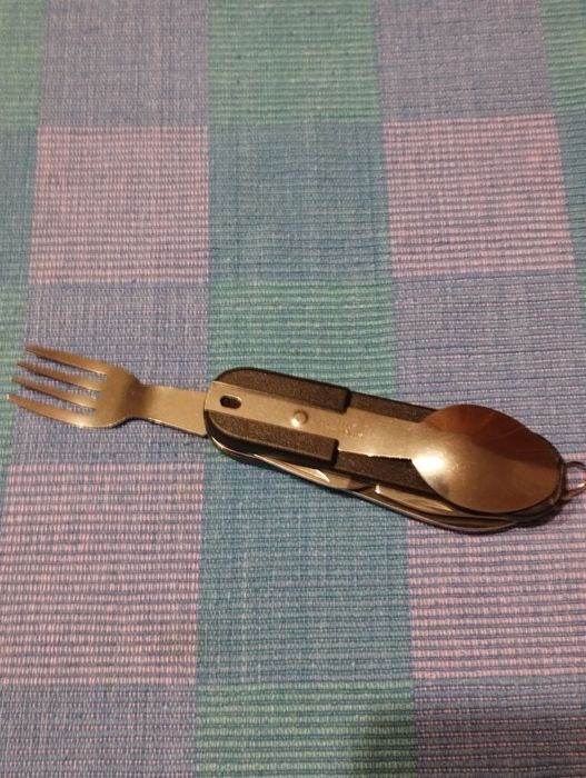 Briceag multifunctional