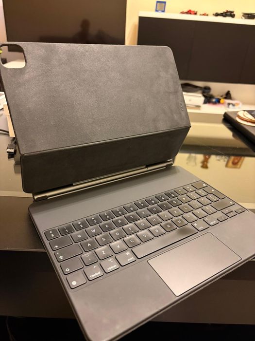 Ipad Magic Keyboard 12.9” pt Ipad Pro