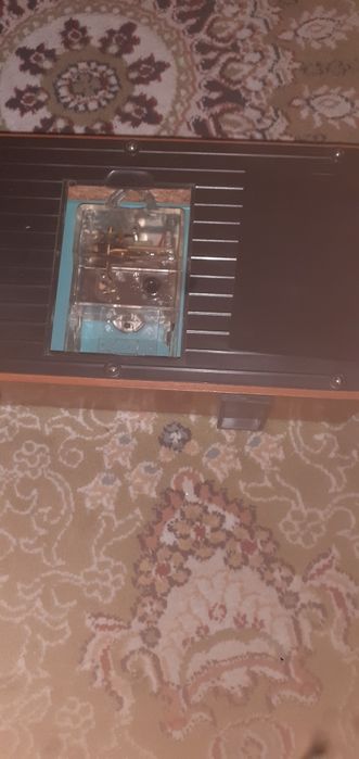 Продам часы янтарь рабочие в идеальном состоянии