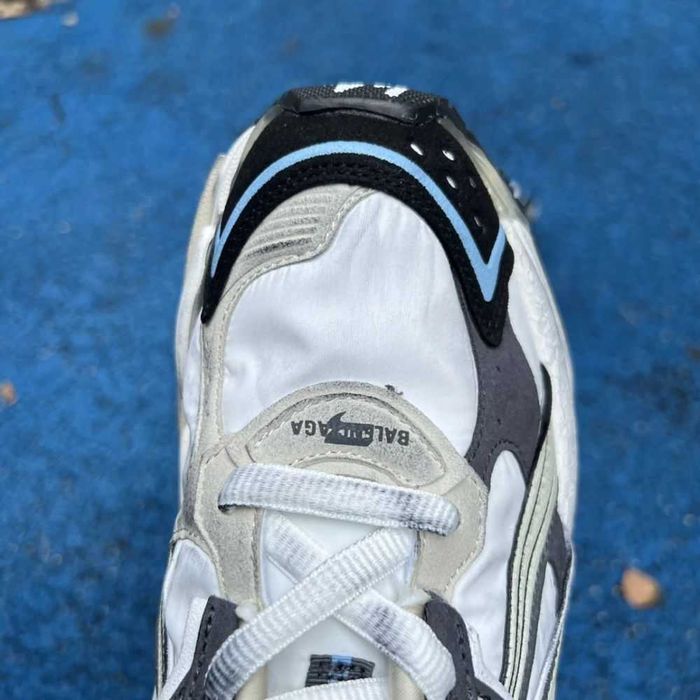 Balenciaga Runner - White/Tan