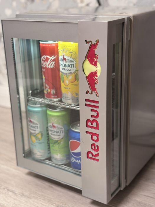 Мини холодельник Red bull