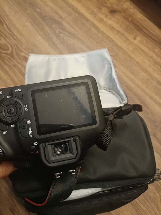 Aparat foto canon DSLR4000D