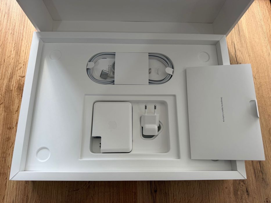 MacBook Pro 16" M2 PRO 12-Core CPU, 19-Core GPU, 32GB RAM, 1TB SSD