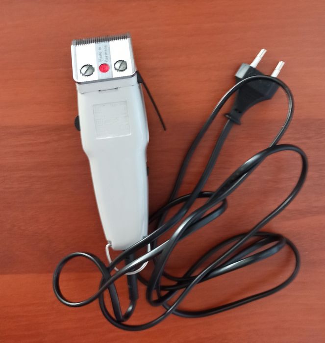 Машинка для стрижки волос Mozer 1400.