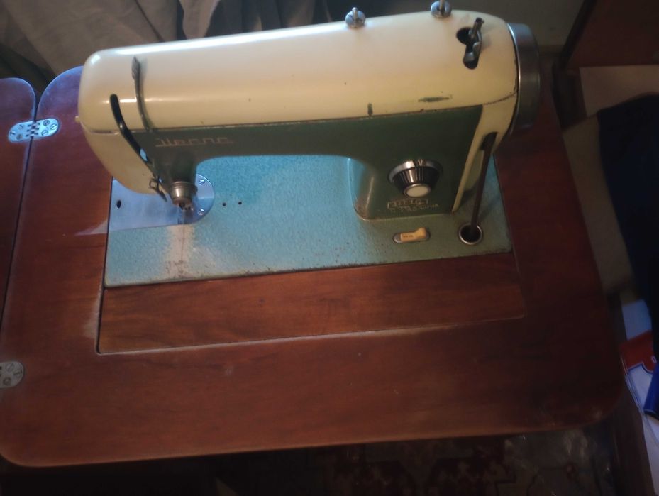 Masina de cusut Ileana