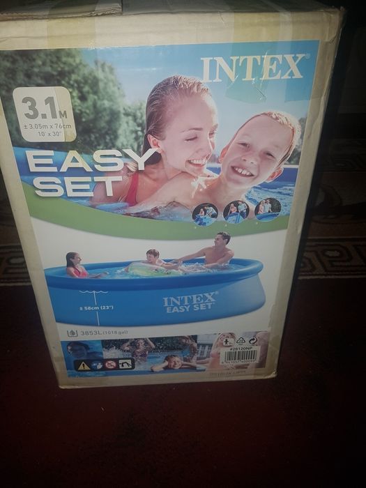 Basen xaroshiy kachestvinniy