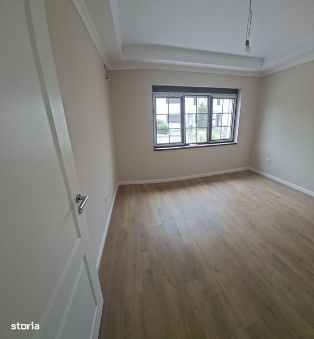 Duplex premium 5 camere, 3 bai, panouri fotovoltaice,Torontalului/ Meh