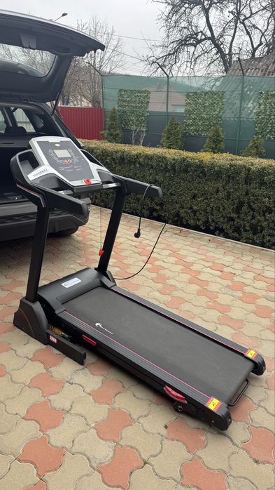 Banda de alergat FitTronic D100