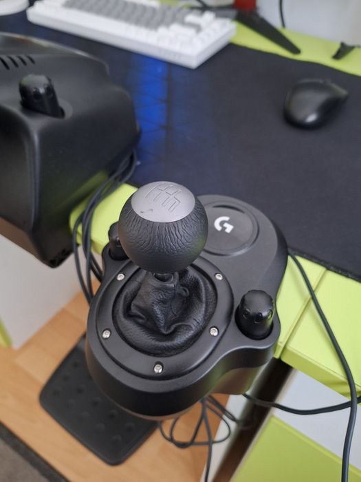 volan gaming logitech g29